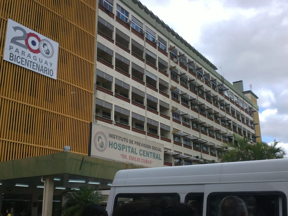 Hospital del IPS en Asunción, parte del sistema público de salud en Paraguay