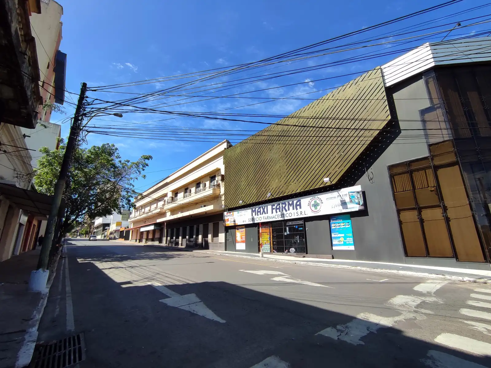 Calle comercial del microcentro de Asunción, donde nace la renta de fuente paraguaya que sí alcanza el sistema tributario de Paraguay