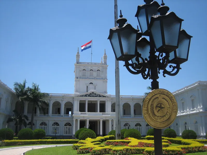 El Palacio de los López, sede del Gobierno paraguayo que administra el sistema tributario de Paraguay