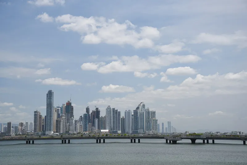 El skyline de Ciudad de Panamá, referencia de Panamá en la comparación Paraguay vs Panamá