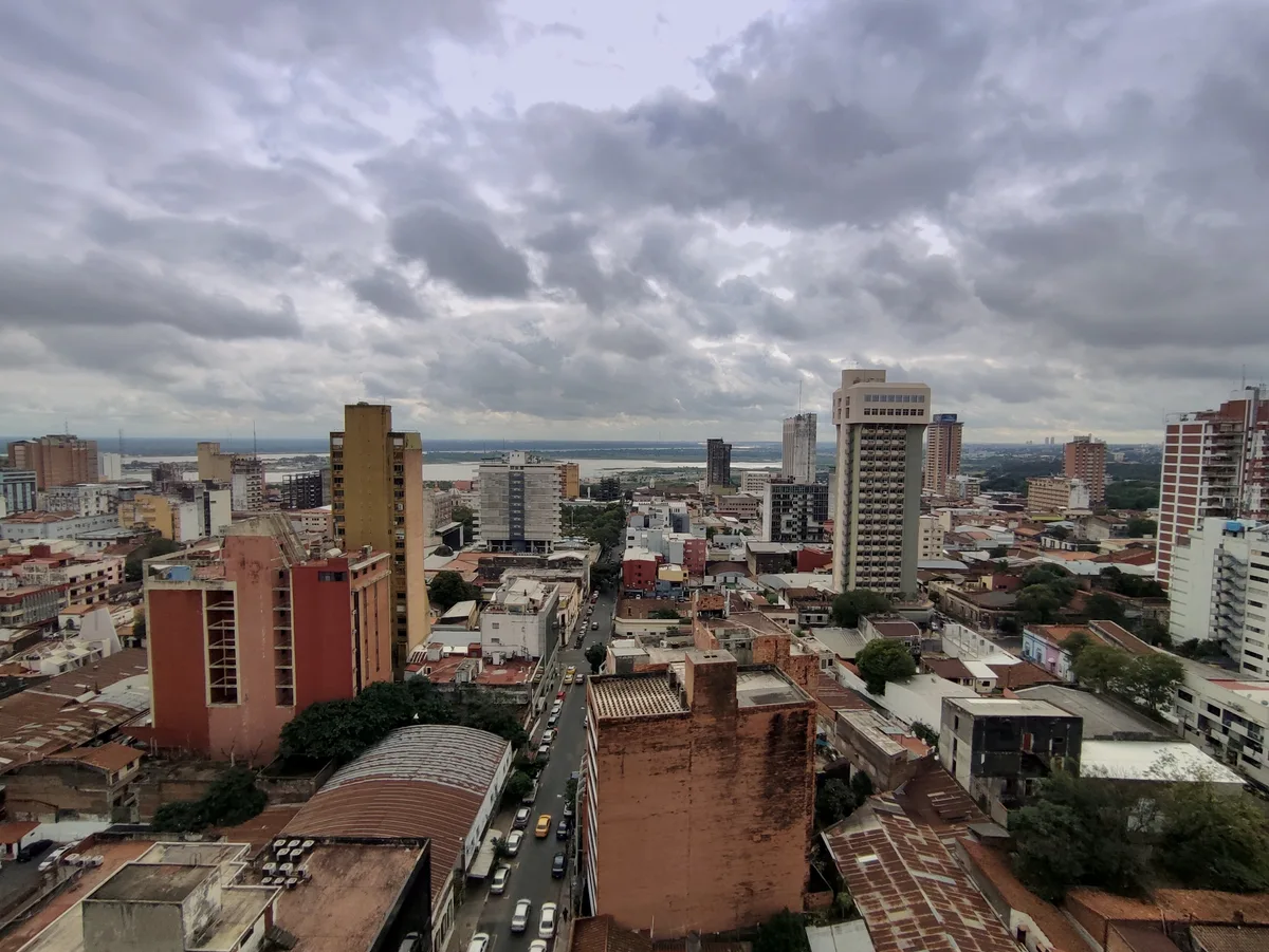 FMI: economía de Paraguay sólida en 2026, con reparos