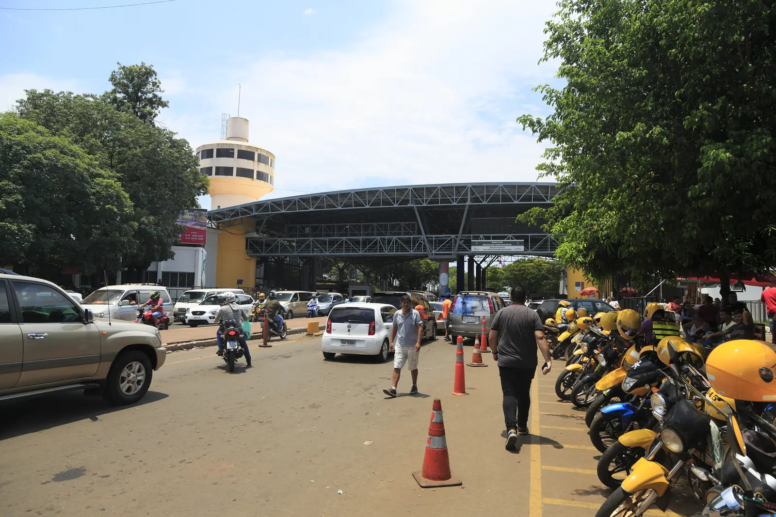 Auge migratorio: las solicitudes de residencia en Paraguay suben 62 %